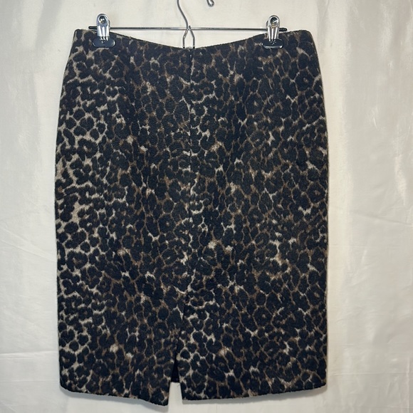 Lord & Taylor Leopard Print Skirt Size 8 - Picture 2 of 4